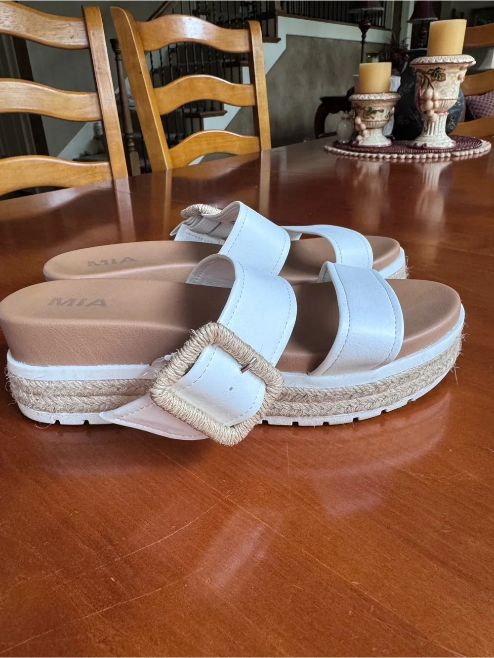 Mia Kenzy Platform Sandal Size 8.5 White